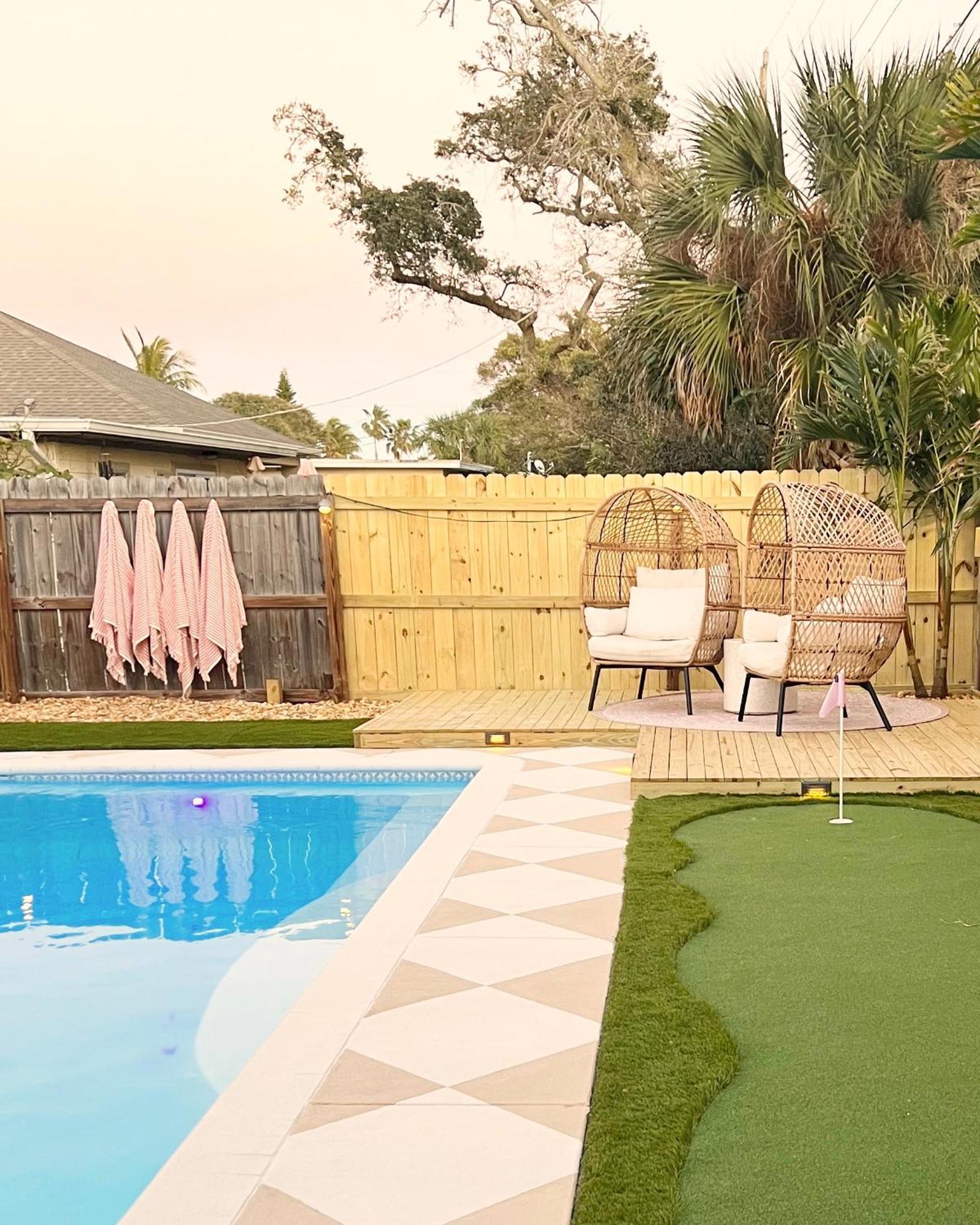 Luxury Villa 3 Blocks From The Beach With A Pool, Fire Pit And Outdoor Oasis كيب كانافيرال المظهر الخارجي الصورة